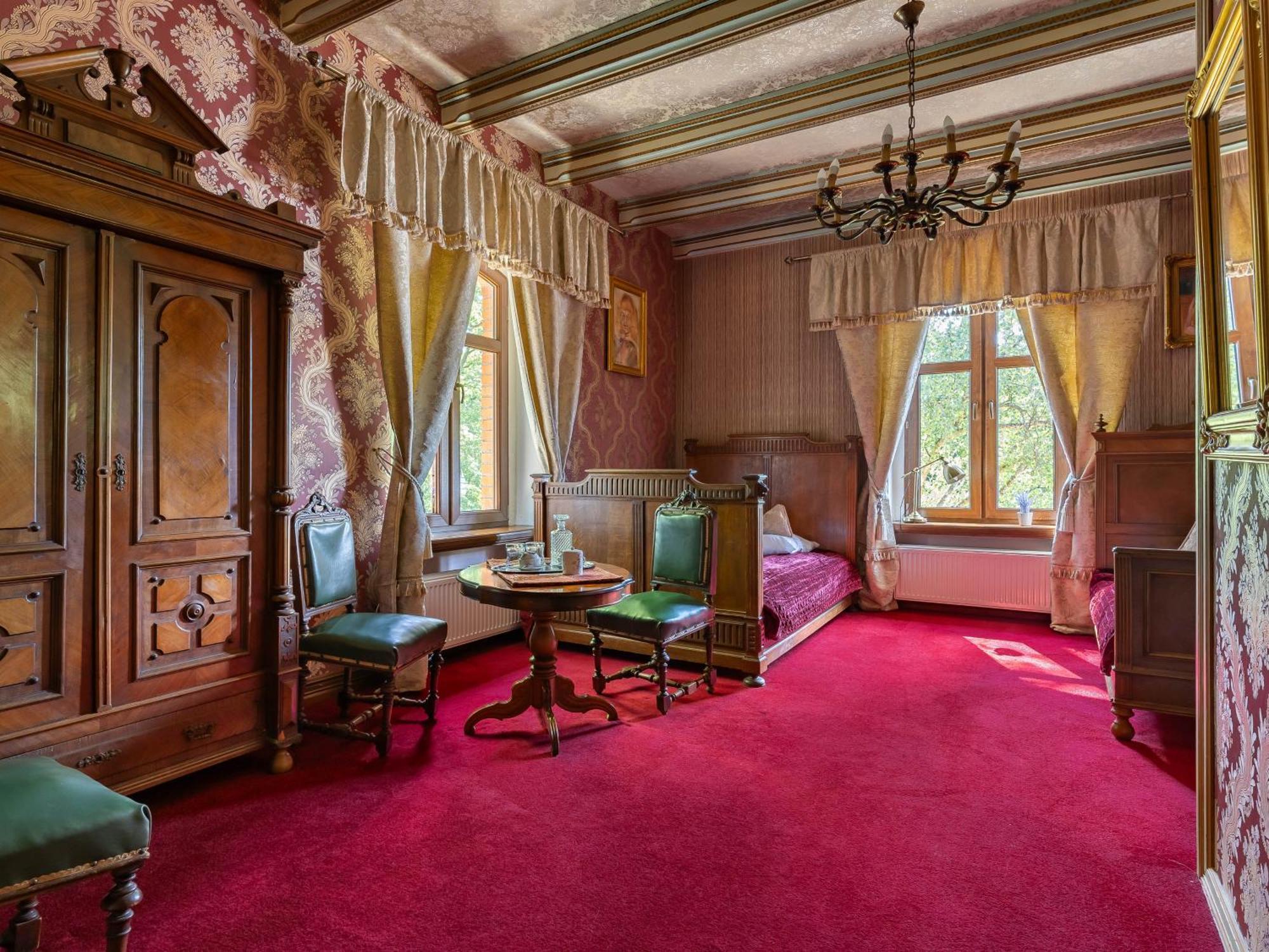Dwor Mysinek Apartman Grabowiec  Szoba fotó